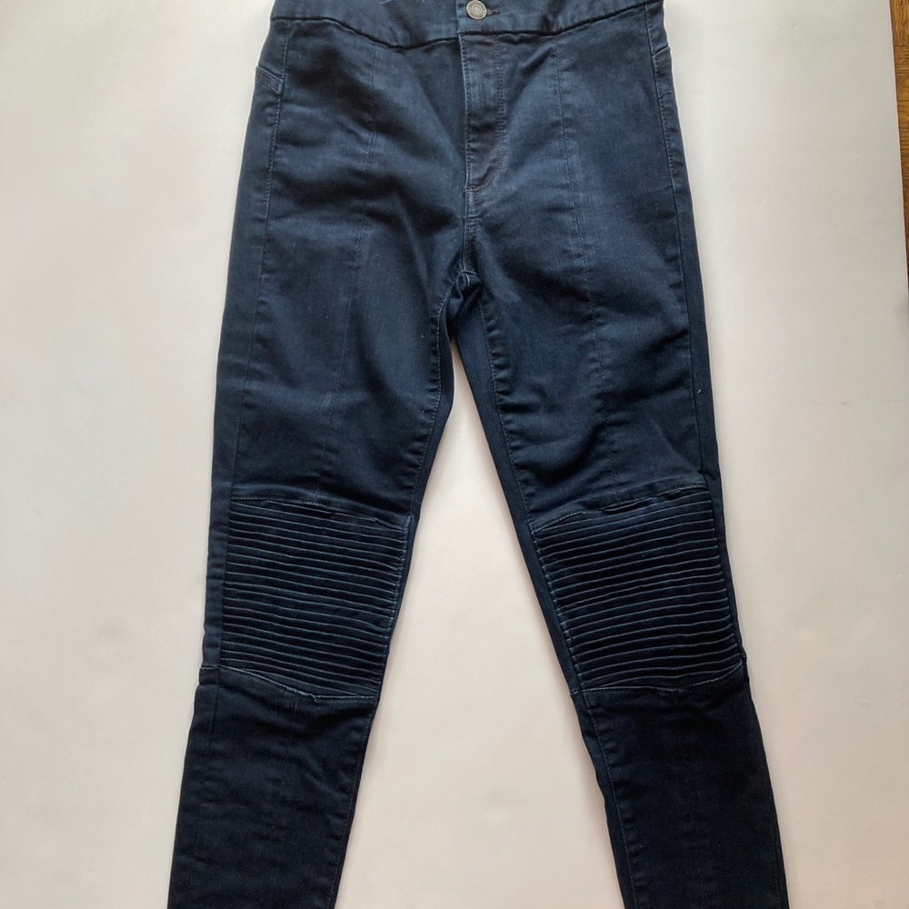 Gap Skinny Dark Blue Jeans (pleaded at the knee)